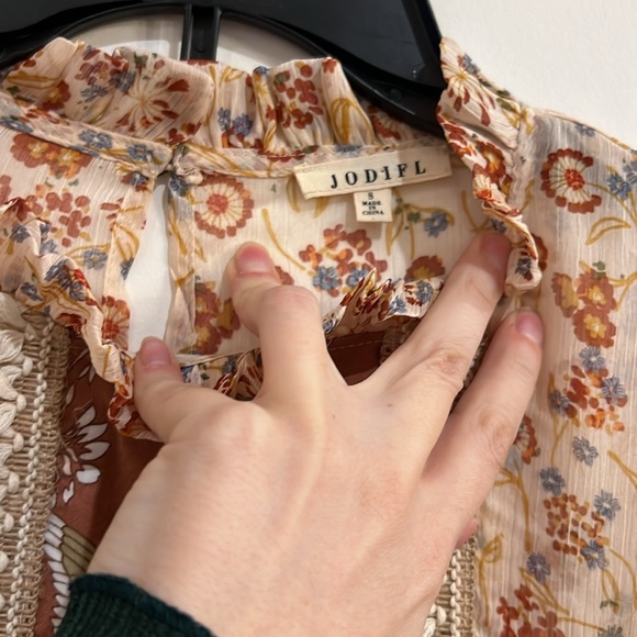 Long Sleeve Top with see through sleeves. Size small. Brown and orange - Picture 5 of 6